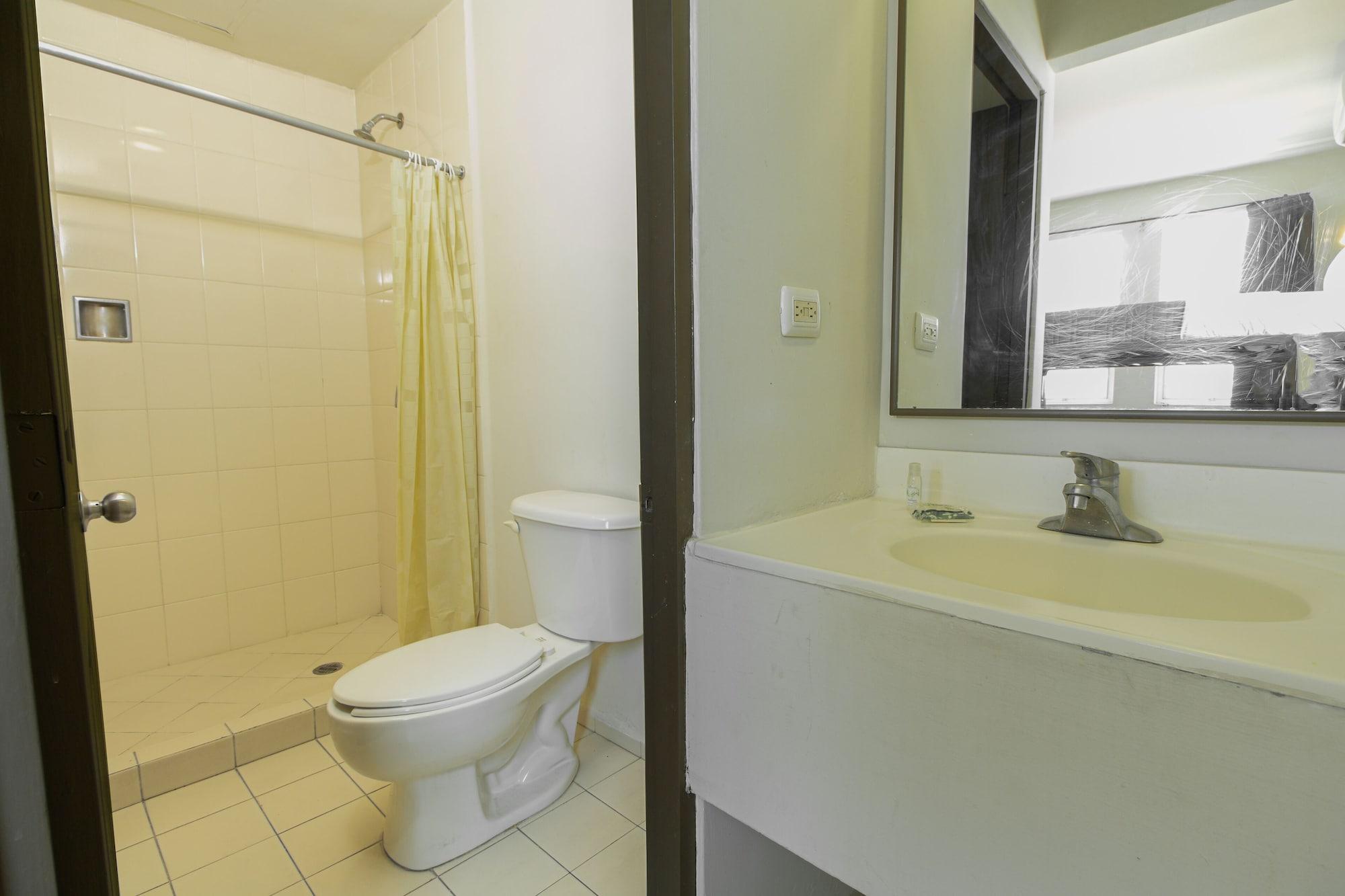 Hotel Plaza Del Arco Express Monterrey Dış mekan fotoğraf