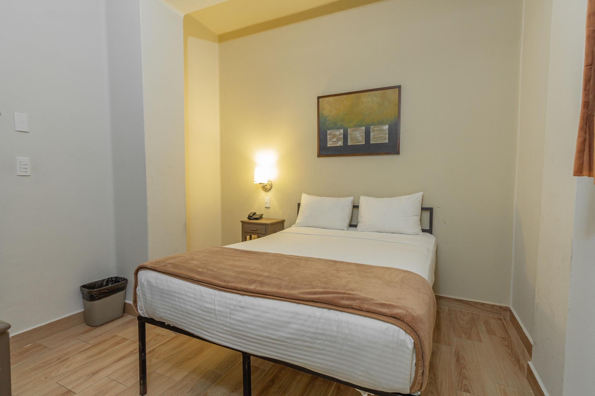 Hotel Plaza Del Arco Express Monterrey Dış mekan fotoğraf
