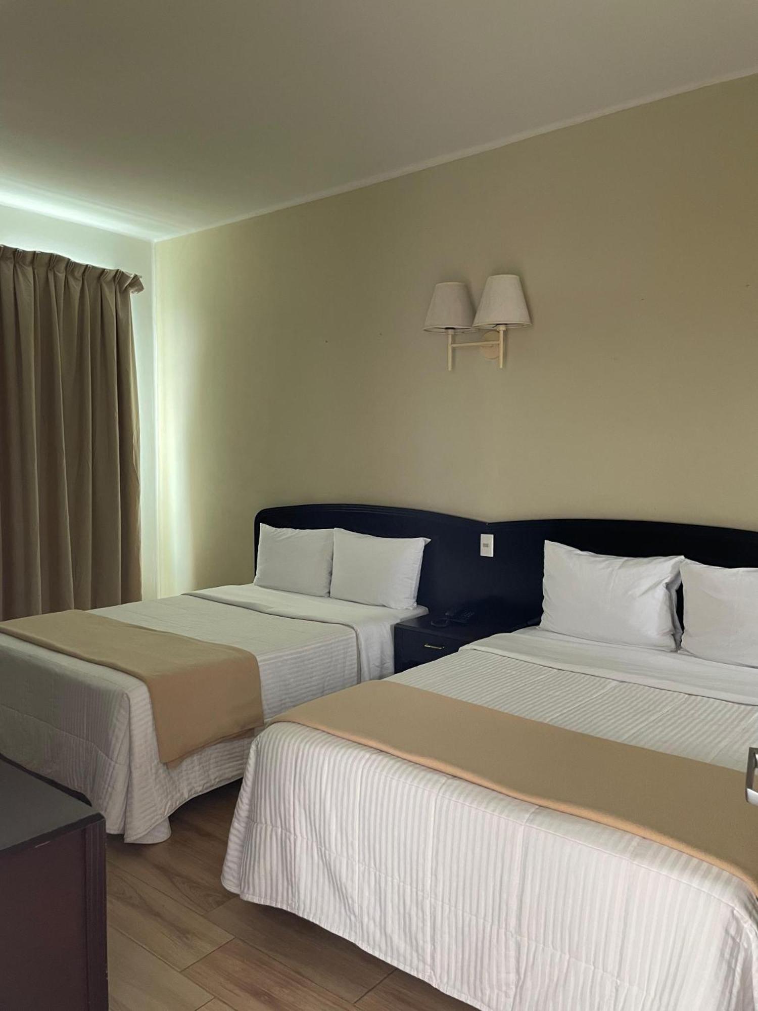Hotel Plaza Del Arco Express Monterrey Dış mekan fotoğraf