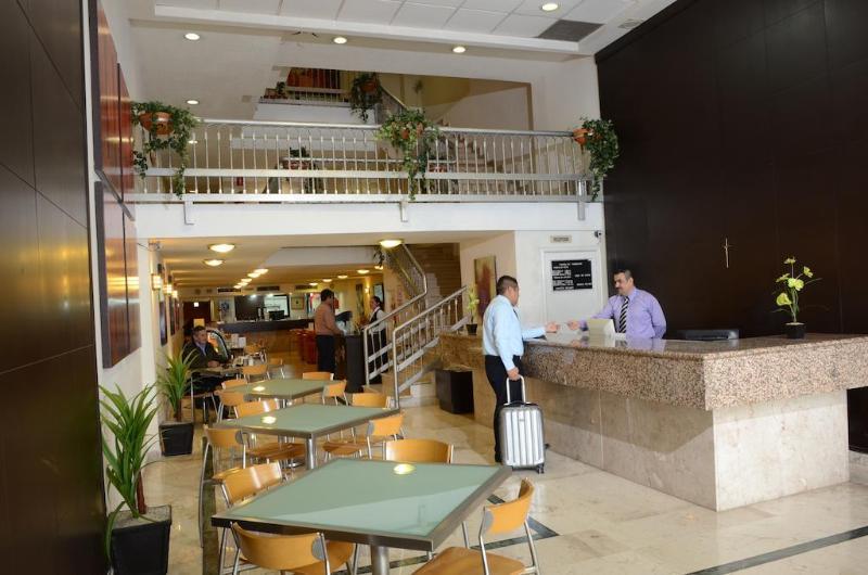 Hotel Plaza Del Arco Express Monterrey Dış mekan fotoğraf