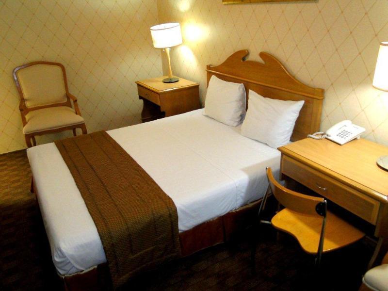 Hotel Plaza Del Arco Express Monterrey Dış mekan fotoğraf